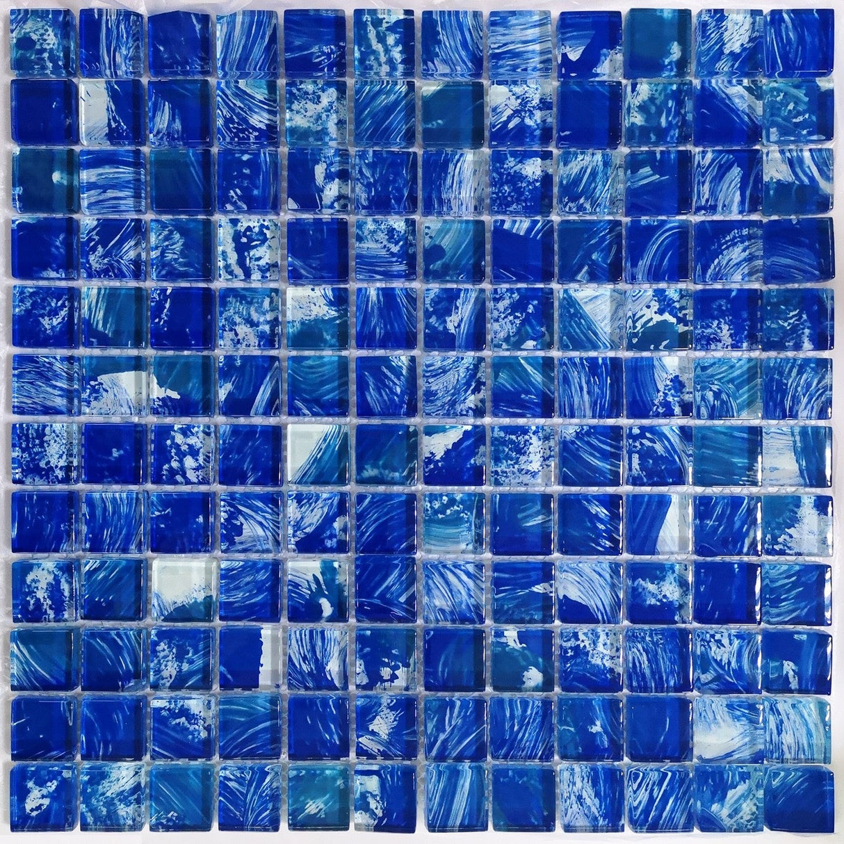 Glass tile blue and white 1" x 1" - 8cpbvv36